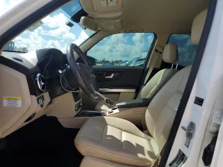 2014 Mercedes-Benz GLK 350 with VIN WDCGG5HB3EG239824, listed as a Copart auction lot 74069524 with 60,217 mi miles and Salvage Title. Bid and sale history available at DreamBid. Image 7.