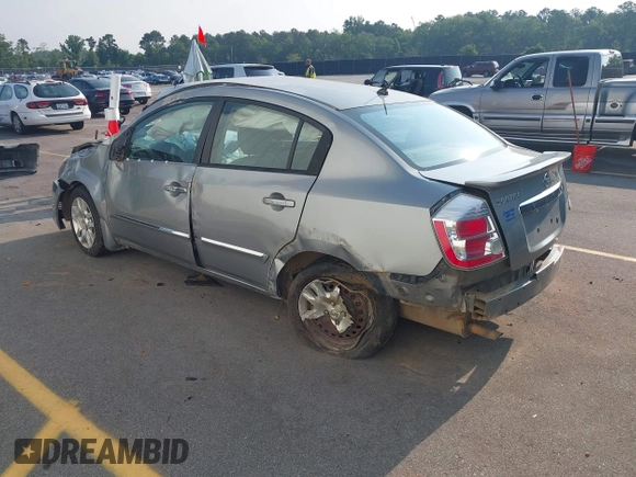 2011 Nissan Sentra 2.0 z VIN 3N1AB6AP4BL718463, wystawiony jako IAAI lot #42395134 z przebiegiem 174 302 mil mil oraz . Historia ofert i sprzedaży dostępna na DreamBid. Obrazek 3.