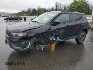 2024 Jeep Compass Trailhawk with VIN 3C4NJDDN6RT104623, listed as a Copart auction lot 57217045 with 15,306 mi miles and Salvage title. Bid and sale history available at DreamBid. Image 1.