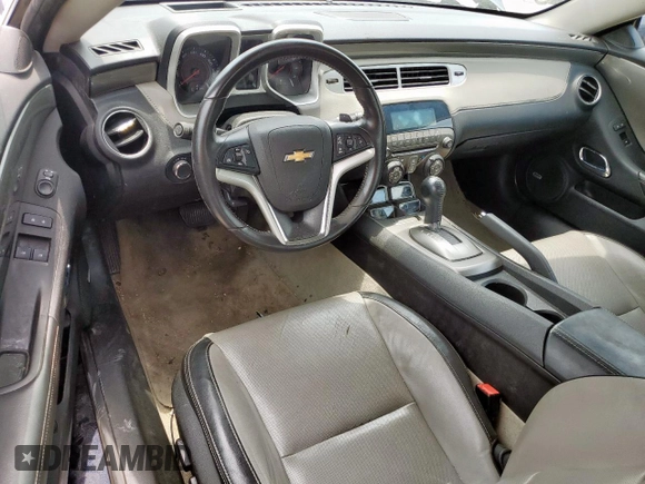2012 Chevrolet Camaro 2LT z VIN 2G1FC1E33C9160967, wystawiony jako Copart lot #57489325 z przebiegiem 148 155 mil mil oraz Czysty tytuł • Clean title. Historia ofert i sprzedaży dostępna na DreamBid. Obrazek 8.