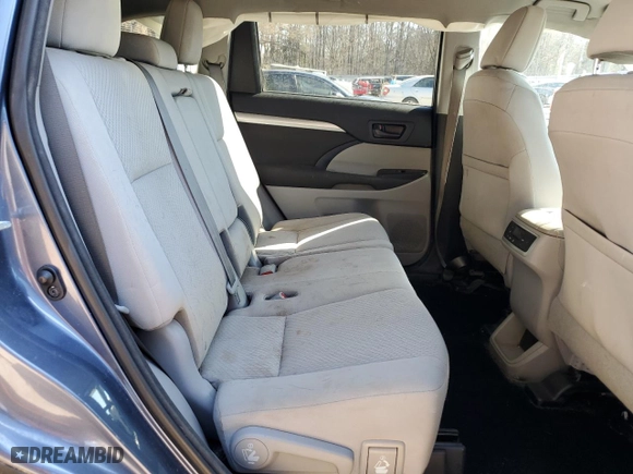 2016 Toyota Highlander LE with VIN 5TDZARFH3GS022622, listed as a Copart auction lot 46581685 with 107,316 mi miles and Salvage Title. Bid and sale history available at carsss.com. Image 11.