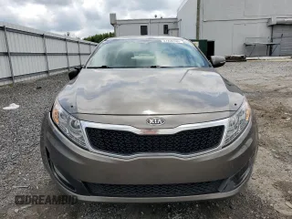 2012 Kia Optima LX z VIN 5XXGM4A72CG051623, wystawiony jako Copart lot #57206105 z przebiegiem 198 442 mil mil oraz Czysty tytuł • Clean title. Historia ofert i sprzedaży dostępna na DreamBid. Obrazek 5.
