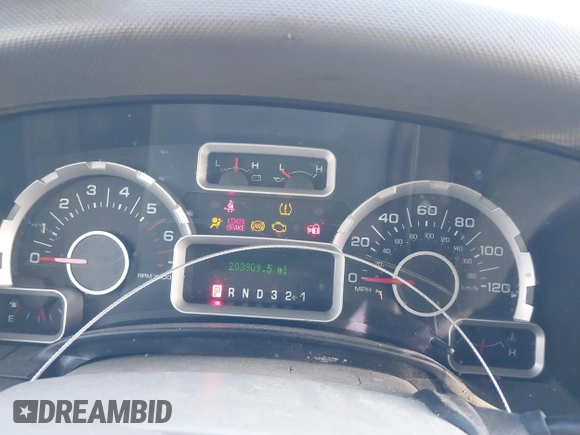 2007 Ford Expedition XLT with VIN 1FMFU155X7LA89024, listed as a IAAI auction lot 41754718 with 203,909 mi miles and . Bid and sale history available at DreamBid. Image 7.