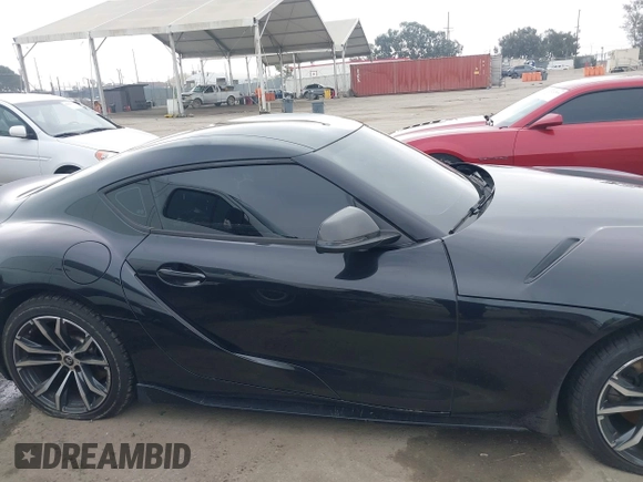 2021 Toyota Supra 2.0 with VIN WZ1DB2C07MW042723, listed as a IAAI auction lot 42635977 with 54,011 mi miles and . Bid and sale history available at DreamBid. Image 13.