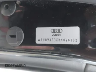 2011 Audi A8 z VIN WAURVAFDXBN026102, wystawiony jako IAAI lot #39096660 z przebiegiem 151 060 mil mil oraz . Historia ofert i sprzedaży dostępna na DreamBid. Obrazek 9.
