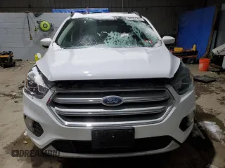 2019 Ford Escape SEL with VIN 1FMCU9HD8KUC42717, listed as a Copart auction lot 88324305 with 101,279 mi miles and Salvage Title. Bid and sale history available at DreamBid. Image 5.
