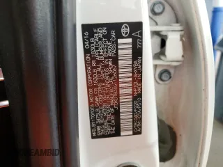 2016 Toyota Prius One z VIN JTDKDTB3XG1126067, wystawiony jako Copart lot #53493875 z przebiegiem 120 837 mil mil oraz Czysty tytuł • Clean title. Historia ofert i sprzedaży dostępna na DreamBid. Obrazek 12.
