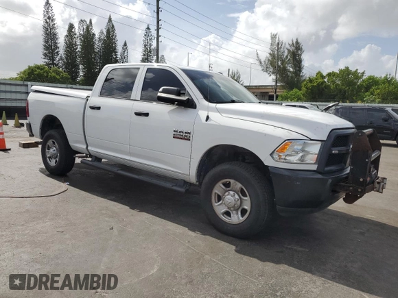 2018 Ram 2500 Tradesman z VIN 3C6TR5CT2JG241746, wystawiony jako Copart lot #60761495 z przebiegiem 191 645 mil mil oraz Czysty tytuł • Clean title. Historia ofert i sprzedaży dostępna na DreamBid. Obrazek 4.