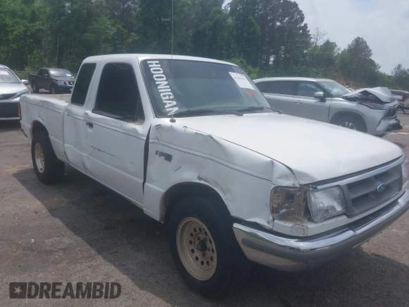 1996 Ford Ranger XL z VIN 1FTCR14A2TPB29154, wystawiony jako IAAI lot #42065099 z przebiegiem 250 809 mil mil oraz . Historia ofert i sprzedaży dostępna na DreamBid. Obrazek 1.