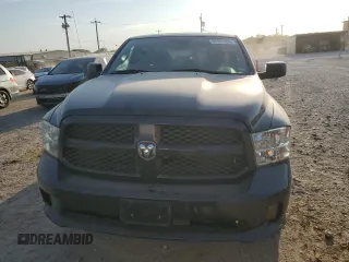 2018 Ram 1500 Express z VIN 1C6RR6FT6JS216921, wystawiony jako Copart lot #52891955 z przebiegiem 143 371 mil mil oraz Szkoda całkowita • Salvage title. Historia ofert i sprzedaży dostępna na DreamBid. Obrazek 5.