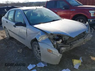2002 Ford Focus LX with VIN 1FAFP33P32W213899, listed as a IAAI auction lot 41429184 with Not Provided miles and . Bid and sale history available at carsss.com. Image 1.