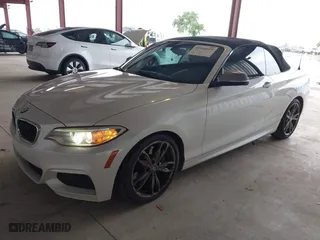2015 BMW 2 Series M235i with VIN WBA1M1C53FV393300, listed as a IAAI auction lot 41926019 with 180,949 mi miles. Bid and sale history available at carsss.com. Image 20.