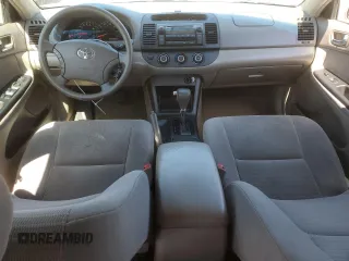 2005 Toyota Camry STD z VIN 4T1BE32K05U396288, wystawiony jako Copart lot #58361185 z przebiegiem 227 110 mil mil oraz Szkoda całkowita • Salvage title. Historia ofert i sprzedaży dostępna na DreamBid. Obrazek 8.