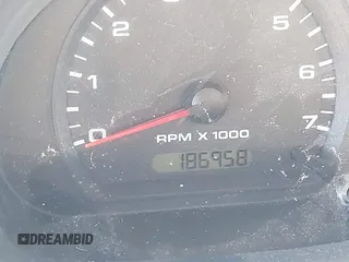 2005 Ford Ranger XLT с VIN 1FTZR45E35PA56246, выставлен на аукционе IAAI как лот 42382361 с пробегом 186 958 миль миль и . История ставок и продаж доступна на DreamBid. Изображение 16.