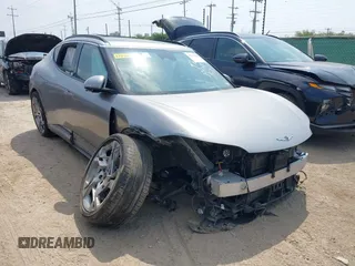 2024 Genesis GV60 z VIN KMUKEDSB0RU021501, wystawiony jako IAAI lot #42274268 z przebiegiem 18 490 mil mil oraz . Historia ofert i sprzedaży dostępna na DreamBid. Obrazek 1.