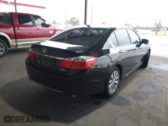 2015 Honda Accord Touring with VIN 1HGCR3F92FA002055, listed as a IAAI auction lot 40930409 with 161,933 mi miles and . Bid and sale history available at DreamBid. Image 4.