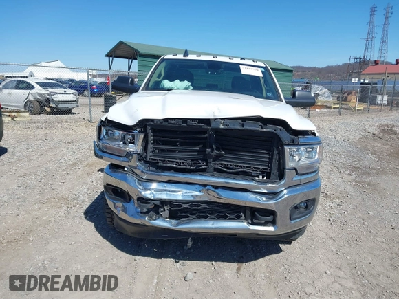 2019 Ram 2500 Big Horn with VIN 3C6UR5JL1KG601176, listed as a IAAI auction lot 41857730 with 88,123 mi miles. Bid and sale history available at carsss.com. Image 13.