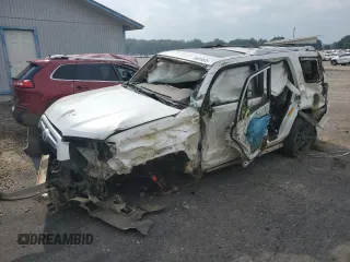 2010 Toyota 4Runner Trail z VIN JTEBU5JR7A5001508, wystawiony jako Copart lot #56019325 z przebiegiem Nie podano mil oraz Szkoda całkowita • Salvage title. Historia ofert i sprzedaży dostępna na DreamBid. Obrazek 1.