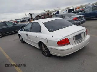 2003 Hyundai Sonata GLS with VIN KMHWF35H93A889013, listed as a IAAI auction lot 41751356 with 213,896 mi miles. Bid and sale history available at carsss.com. Image 3.