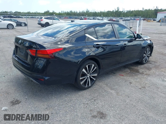2020 Nissan Altima SR with VIN 1N4BL4CV5LC186805, listed as a IAAI auction lot 41933524 with 59,050 mi miles and . Bid and sale history available at carsss.com. Image 4.