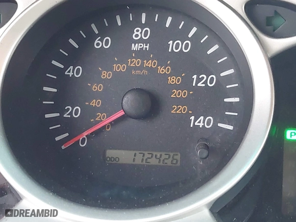 2006 Toyota Highlander with VIN JTEGP21A860101367, listed as a IAAI auction lot 41316085 with 172,426 mi miles. Bid and sale history available at carsss.com. Image 15.