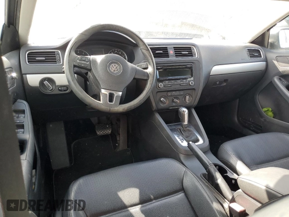 2013 Volkswagen Jetta SE with VIN 3VWDP7AJ8DM360372, listed as a Copart auction lot 51796725 with 66,981 mi miles and Non repairable. Bid and sale history available at DreamBid. Image 8.