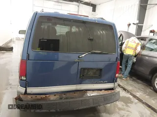 1997 Chevrolet Astro with VIN 1GNEL19W7VB159983, listed as a IAAI auction lot 41361140 with 227,087 mi miles. Bid and sale history available at carsss.com. Image 17.