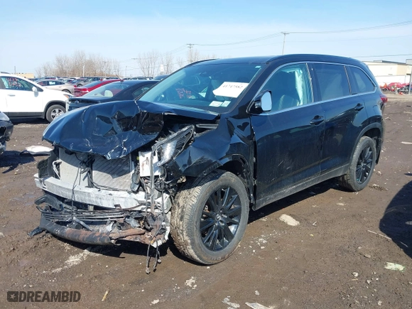 2019 Toyota Highlander SE with VIN 5TDJZRFHXKS606028, listed as a IAAI auction lot 41747582 with 38,689 mi miles. Bid and sale history available at carsss.com. Image 19.