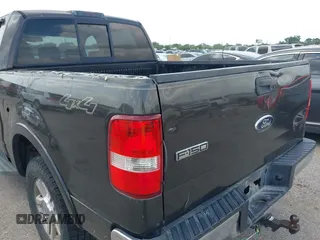 2006 Ford F-150 XLT with VIN 1FTPW14586KC82846, listed as a IAAI auction lot 42122120 with 247,622 mi miles and . Bid and sale history available at carsss.com. Image 12.