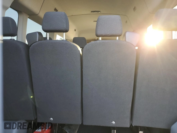 2017 Ford Transit XL z VIN 1FBAX2CM9HKB17056, wystawiony jako Copart lot #47805905 z przebiegiem Nie podano mil oraz Szkoda całkowita • Salvage title. Historia ofert i sprzedaży dostępna na DreamBid. Obrazek 10.
