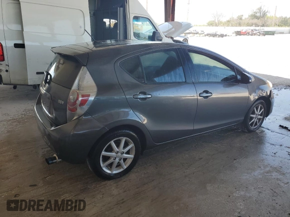 2014 Toyota Prius One with VIN JTDKDTB32E1067318, listed as a Copart auction lot 52731255 with 125,239 mi miles and Salvage Title. Bid and sale history available at DreamBid. Image 3.