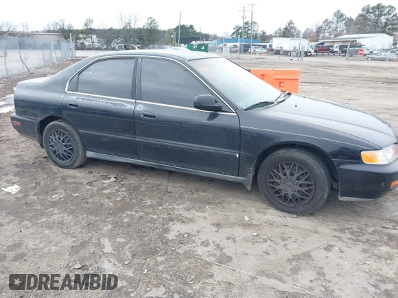 1996 Honda Accord LX with VIN 1HGCD5639TA040206, listed as a IAAI auction lot 41369374 with 233,232 mi miles and . Bid and sale history available at carsss.com. Image 6.