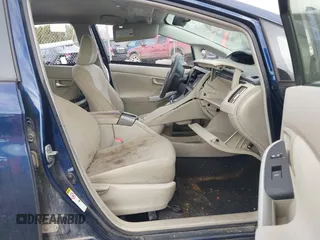 2013 Toyota Prius One with VIN JTDKN3DU2D1687801, listed as a IAAI auction lot 40650178 with 58,017 mi miles and . Bid and sale history available at DreamBid. Image 5.