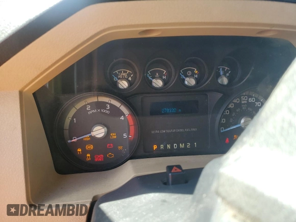2013 Ford F-250 XL with VIN 1FT7W2BT6DEB08275, listed as a Copart auction lot 61910995 with 270,332 mi miles and Salvage title. Bid and sale history available at DreamBid. Image 9.