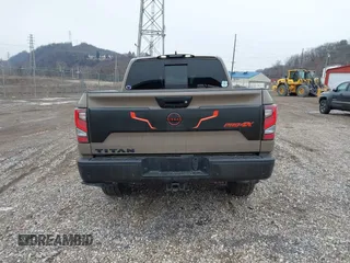 2024 Nissan Titan Pro-4X z VIN 1N6AA1ED0RN114614, wystawiony jako IAAI lot #41548196 z przebiegiem 3 405 mil mil oraz . Historia ofert i sprzedaży dostępna na DreamBid. Obrazek 17.
