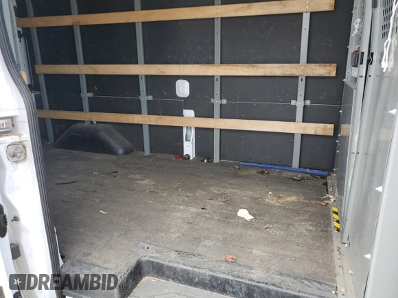 2021 Ford Transit Cargo с VIN 1FTBR1X89MKA53998, выставлен на аукционе Copart как лот 59292575 с пробегом 85 472 миль миль и Списание • Salvage title. История ставок и продаж доступна на DreamBid. Изображение 11.