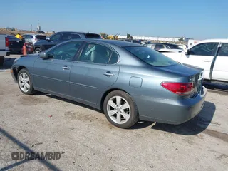 2005 Lexus ES 330 with VIN JTHBA30G155069616, listed as a IAAI auction lot 42093544 with 291,157 mi miles. Bid and sale history available at carsss.com. Image 3.