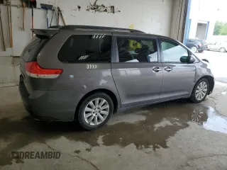 2012 Toyota Sienna XLE с VIN 5TDDK3DC8CS042919, выставлен на аукционе Copart как лот 62644385 с пробегом 135 252 миль миль и Списание • Salvage title. История ставок и продаж доступна на DreamBid. Изображение 3.