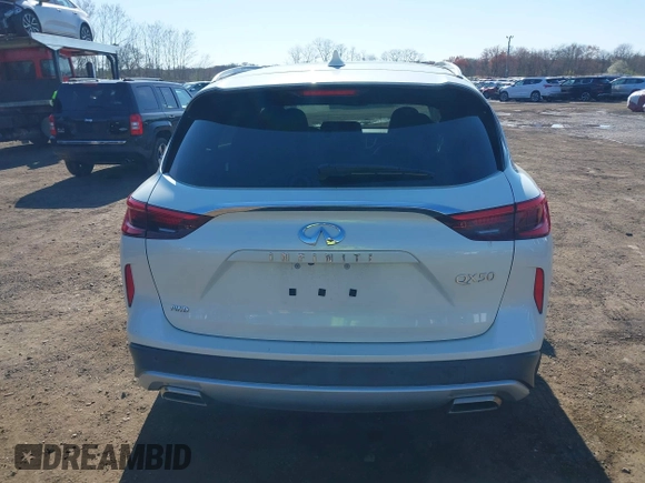 2020 Infiniti QX50 Luxe z VIN 3PCAJ5M33LF105608, wystawiony jako IAAI lot #41999630 z przebiegiem 44 245 mil mil oraz . Historia ofert i sprzedaży dostępna na DreamBid. Obrazek 16.