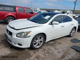 2014 Nissan Maxima 3.5 S with VIN 1N4AA5AP0EC492972, listed as a IAAI auction lot 41645802 with 104,846 mi miles. Bid and sale history available at carsss.com. Image 17.