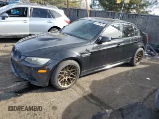 2009 BMW M3 z VIN WBSPM93529E201115, wystawiony jako Copart lot #45797415 z przebiegiem 154 638 mil mil oraz Czysty tytuł • Clean title. Historia ofert i sprzedaży dostępna na DreamBid. Obrazek 1.