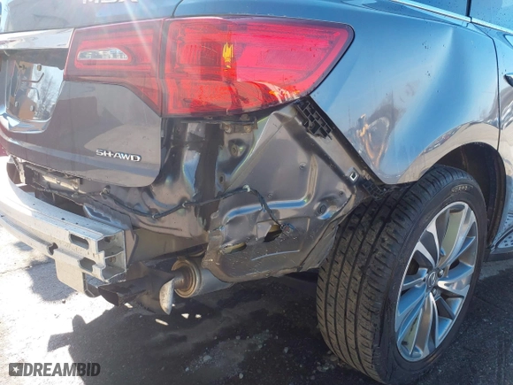 2017 Acura MDX w/Technology Pkg with VIN 5FRYD4H56HB033627, listed as a IAAI auction lot 41771033 with 133,695 mi miles. Bid and sale history available at carsss.com. Image 6.
