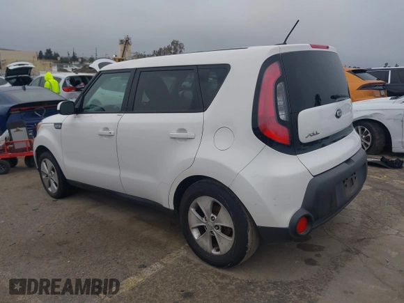 2015 Kia Soul with VIN KNDJN2A26F7207896, listed as a IAAI auction lot 41806999 with 122,235 mi miles. Bid and sale history available at carsss.com. Image 3.