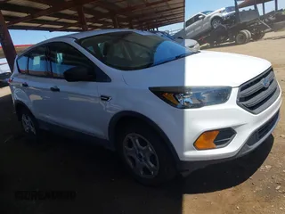 2019 Ford Escape S с VIN 1FMCU0F75KUC55076, выставлен на аукционе IAAI как лот 42432402 с пробегом 113 783 миль миль и . История ставок и продаж доступна на DreamBid. Изображение 1.