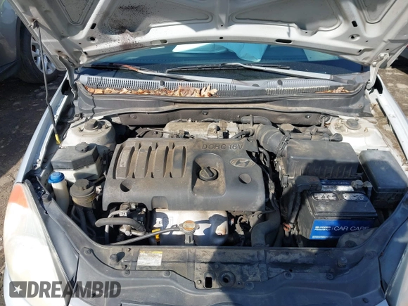 2009 Hyundai Accent Auto GLS with VIN KMHCM46C69U316790, listed as a IAAI auction lot 41883763 with 182,647 mi miles. Bid and sale history available at carsss.com. Image 10.