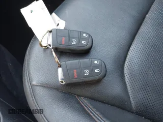 2019 Jeep Compass Limited с VIN 3C4NJDCB7KT639473, выставлен на аукционе IAAI как лот 42052558 с пробегом 46 764 миль миль и . История ставок и продаж доступна на DreamBid. Изображение 11.