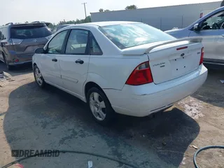 2005 Ford Focus S with VIN 1FAHP34N45W230950, listed as a IAAI auction lot 42467778 with 203,697 mi miles and . Bid and sale history available at DreamBid. Image 3.