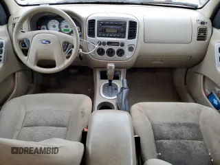 2006 Ford Escape XLT with VIN 1FMYU03Z26KA85627, listed as a Copart auction lot 83552474 with 234,677 mi miles and Clean Title. Bid and sale history available at carsss.com. Image 8.