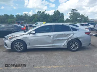 2019 Hyundai Sonata SE with VIN 5NPE24AF6KH746694, listed as a IAAI auction lot 41957791 with 80,851 mi miles and . Bid and sale history available at DreamBid. Image 14.