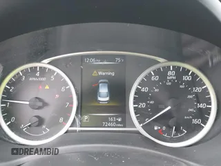 2017 Nissan Sentra SV с VIN 3N1AB7AP1HY296038, выставлен на аукционе IAAI как лот 42607101 с пробегом 72 460 миль миль и . История ставок и продаж доступна на DreamBid. Изображение 7.